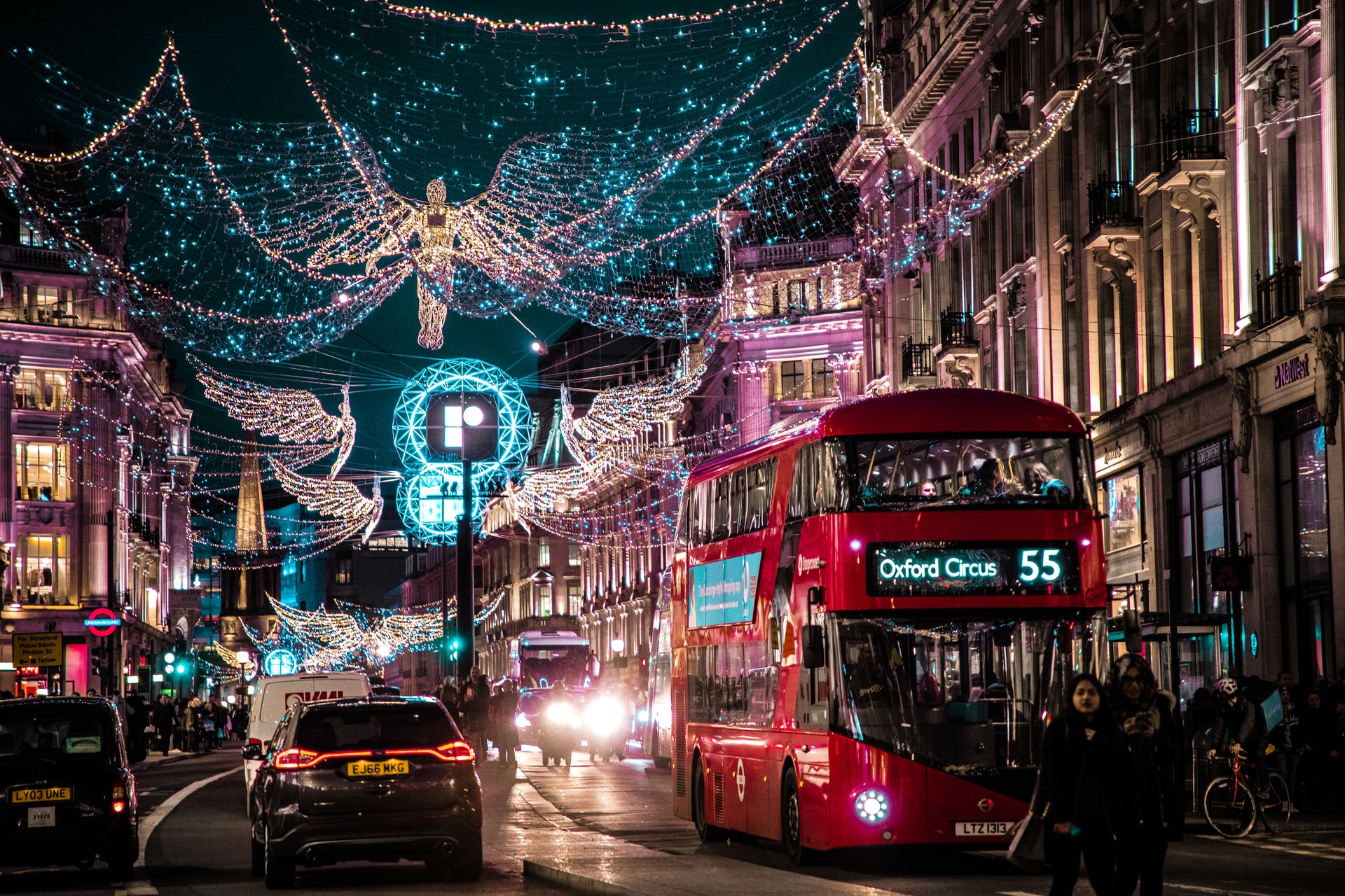 Christmas 2020 COVID-19 Travel Rules - Driving Home For Christmas?